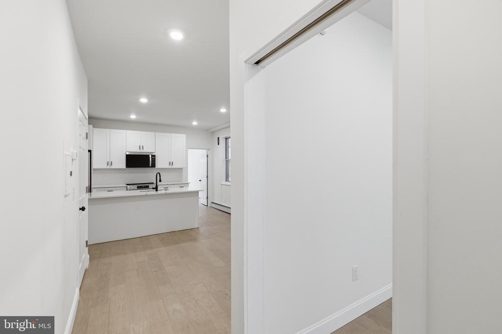 935 E Passyunk Avenue - Photo 7