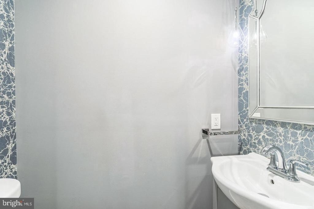 1153 N Hancock Street - Photo 8