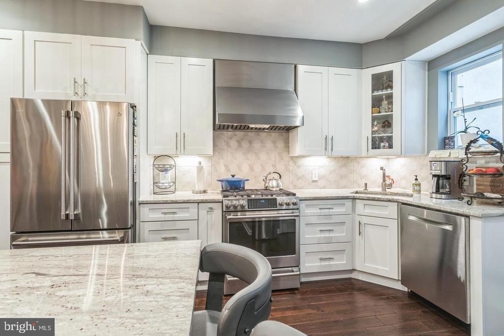 1153 N Hancock Street - Photo 3