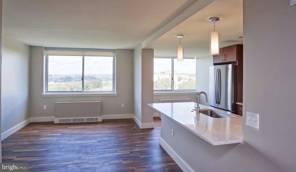 2200 Benjamin Franklin Parkway - Photo 8