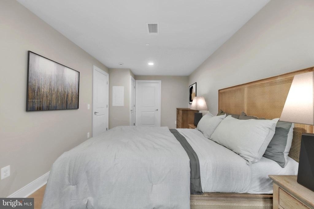 1801 Market Street - Photo 3