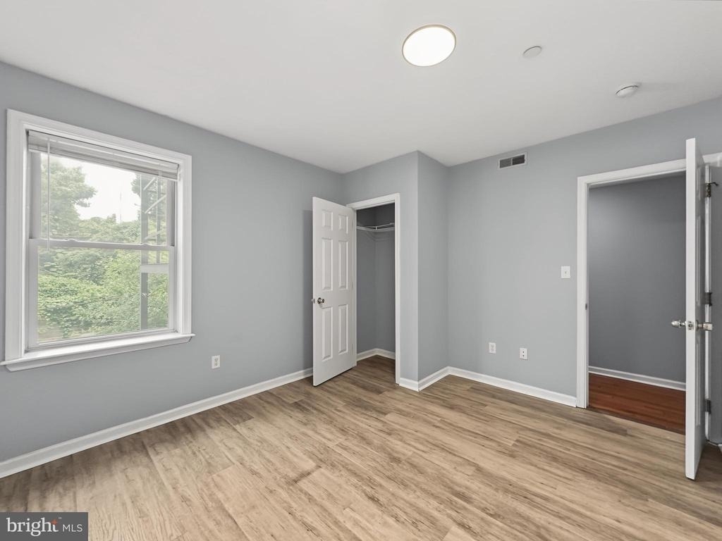 1811 Cecil B Moore Avenue - Photo 18