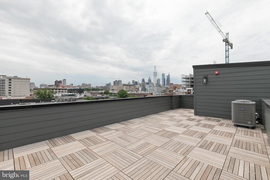 555 N Lawrence Street - Photo 17