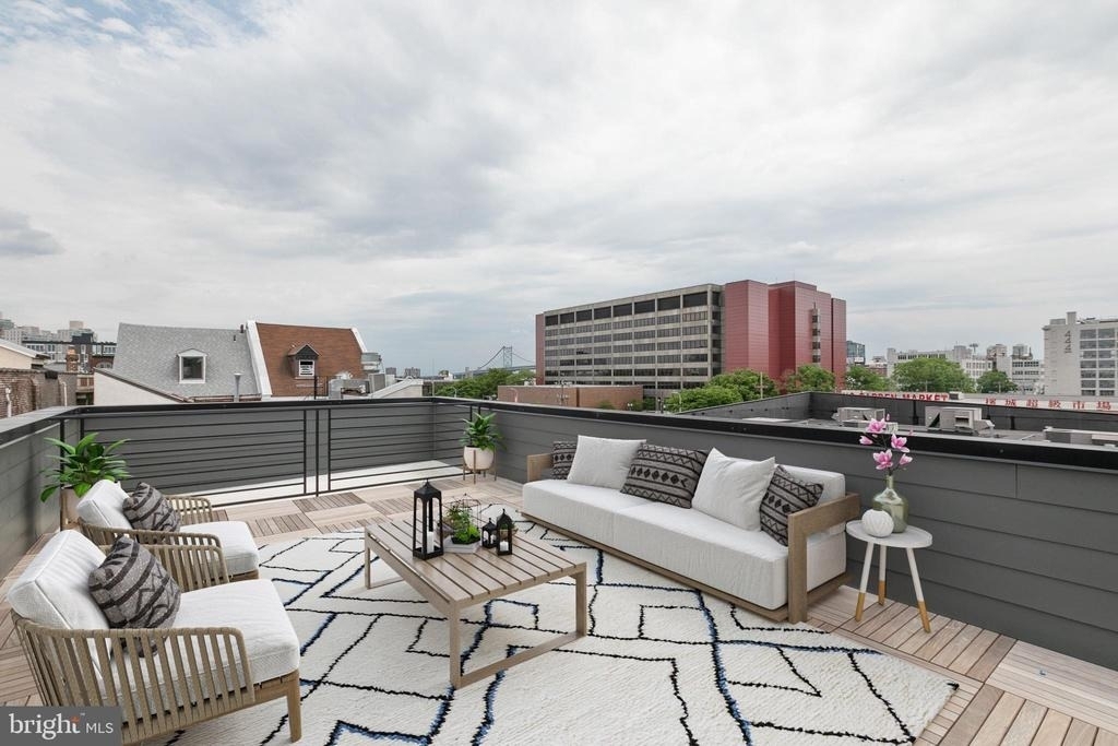 555 N Lawrence Street - Photo 16