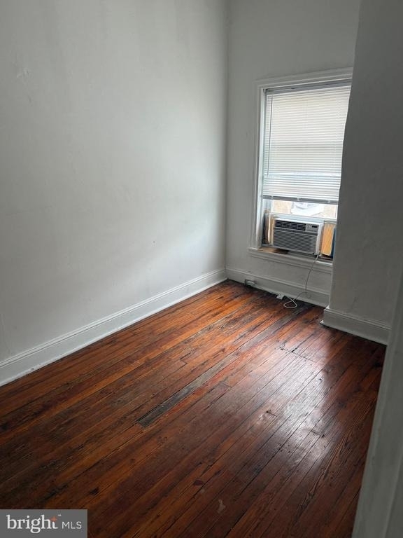 534 W Girard Avenue - Photo 6