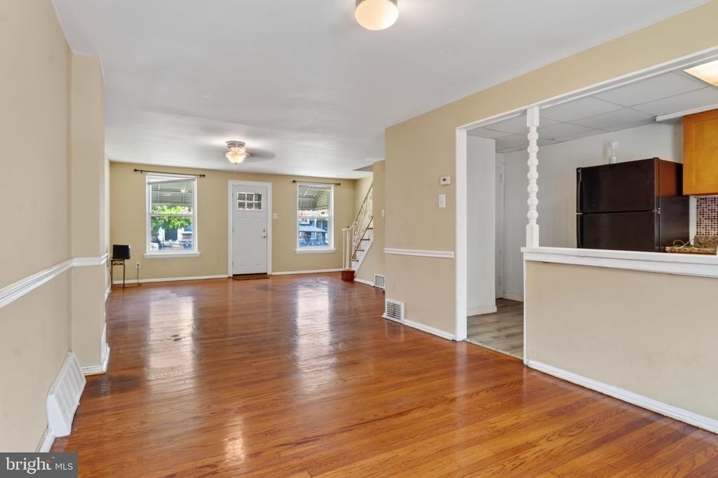 620 E Carver Street - Photo 4