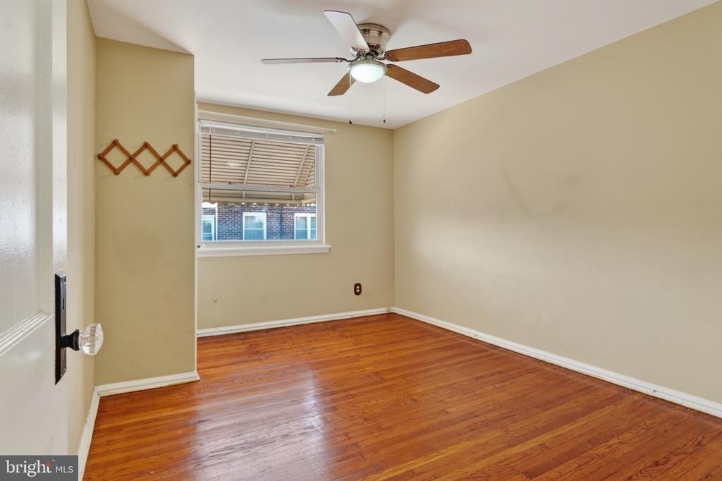 620 E Carver Street - Photo 13