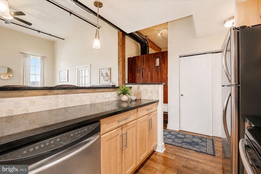 205 Cuthbert Street - Photo 11