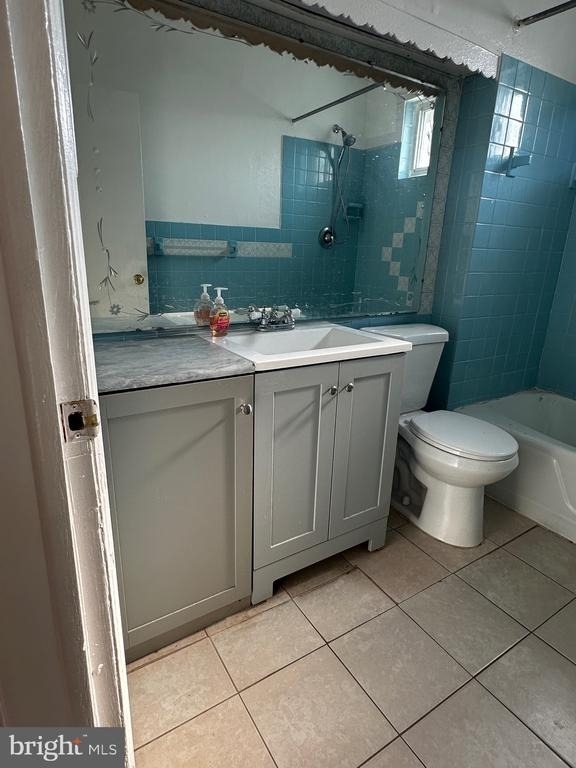 206 Saude Avenue - Photo 5
