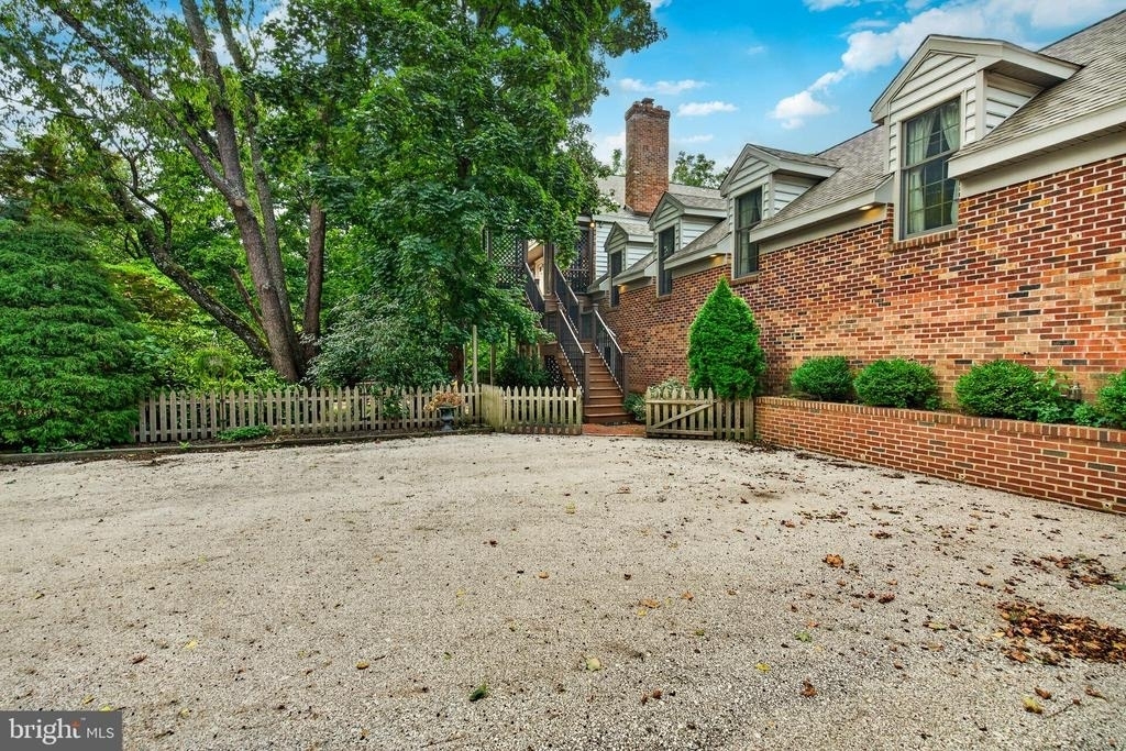 42 Kitty Lane - Photo 7