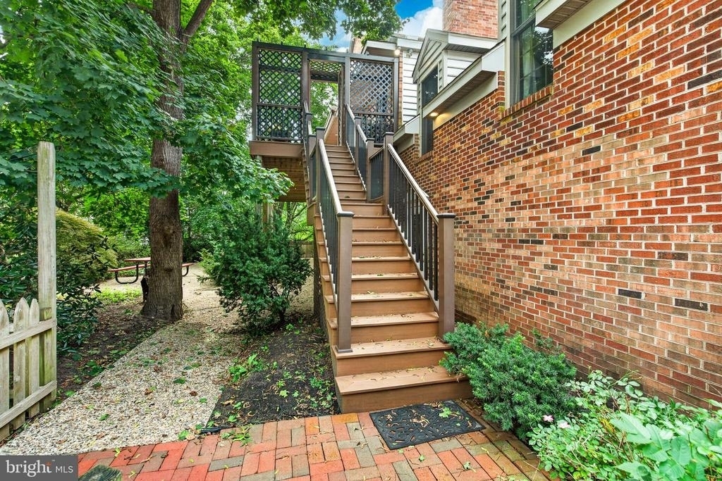 42 Kitty Lane - Photo 9