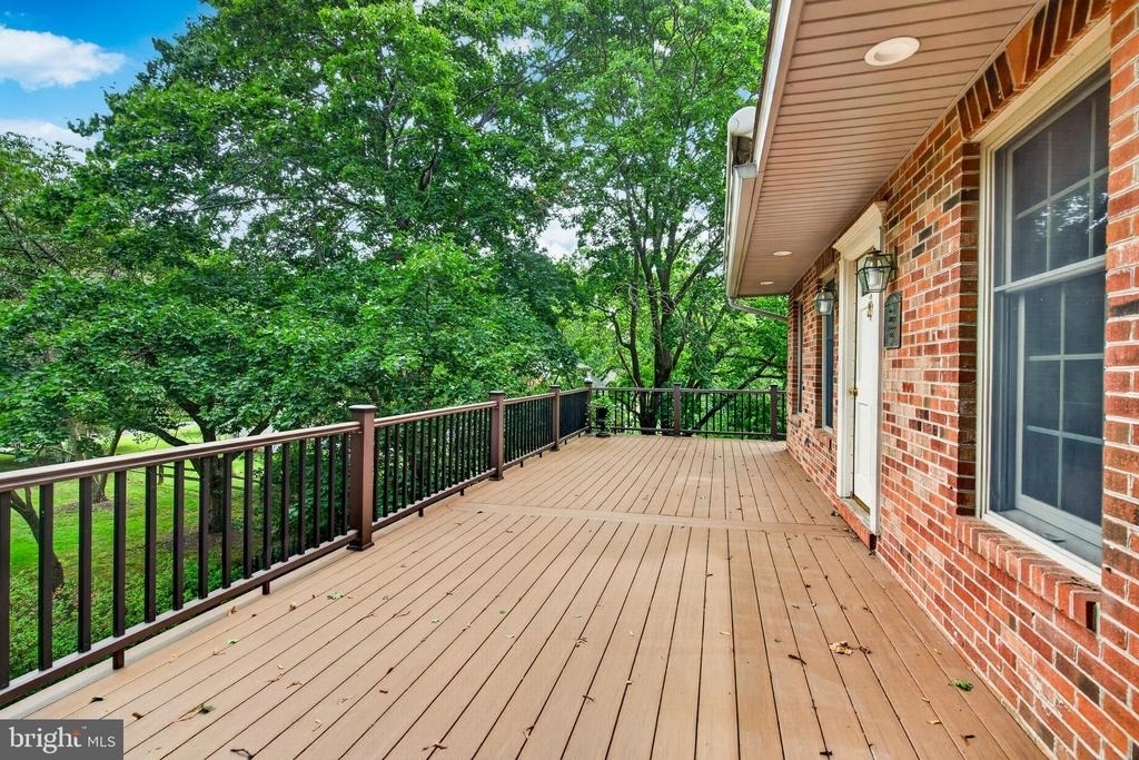 42 Kitty Lane - Photo 10