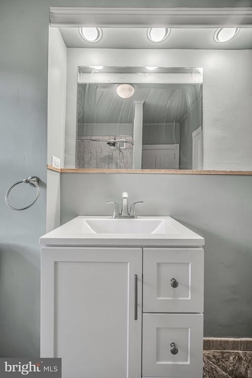 121 W Oakland Avenue - Photo 24