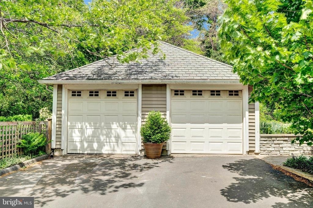 36 Hart Avenue - Photo 1
