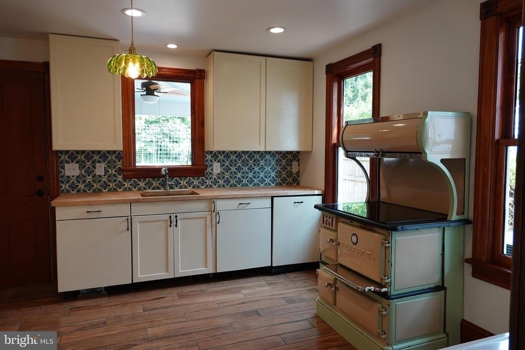 36 Hart Avenue - Photo 8