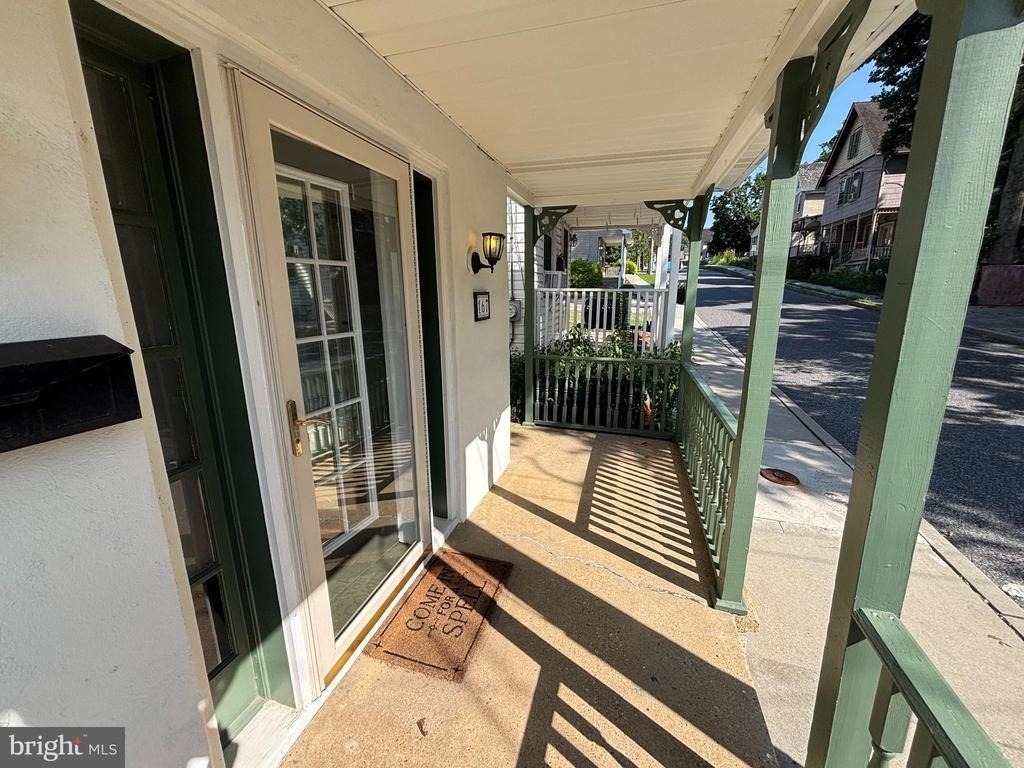 167 West Avenue - Photo 2