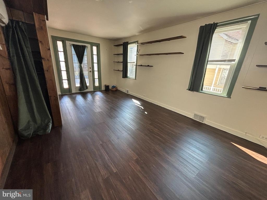 167 West Avenue - Photo 4