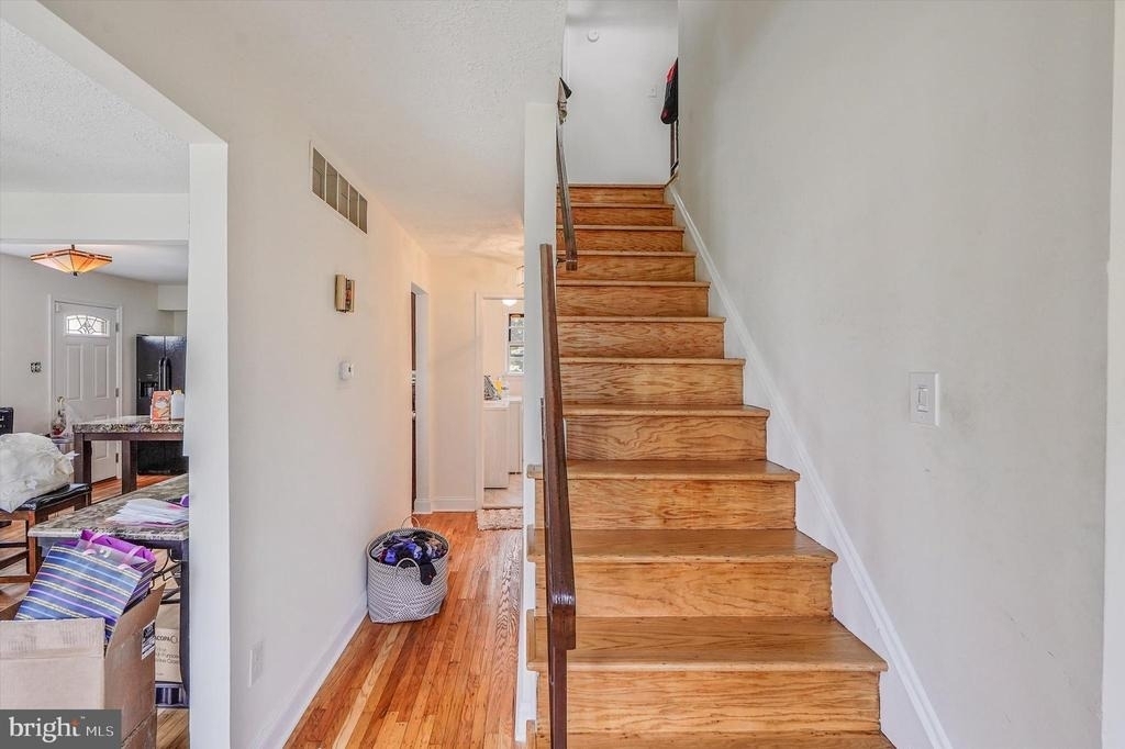 212 E Lafayette Avenue - Photo 9