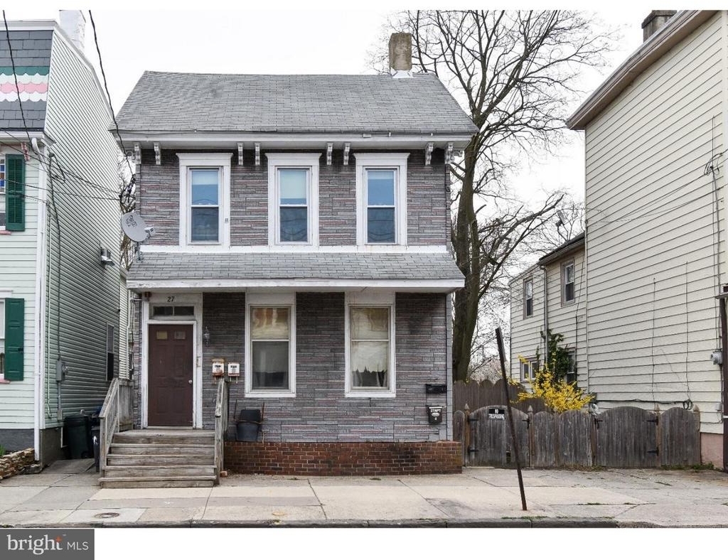 27 Pine Street - Photo 0