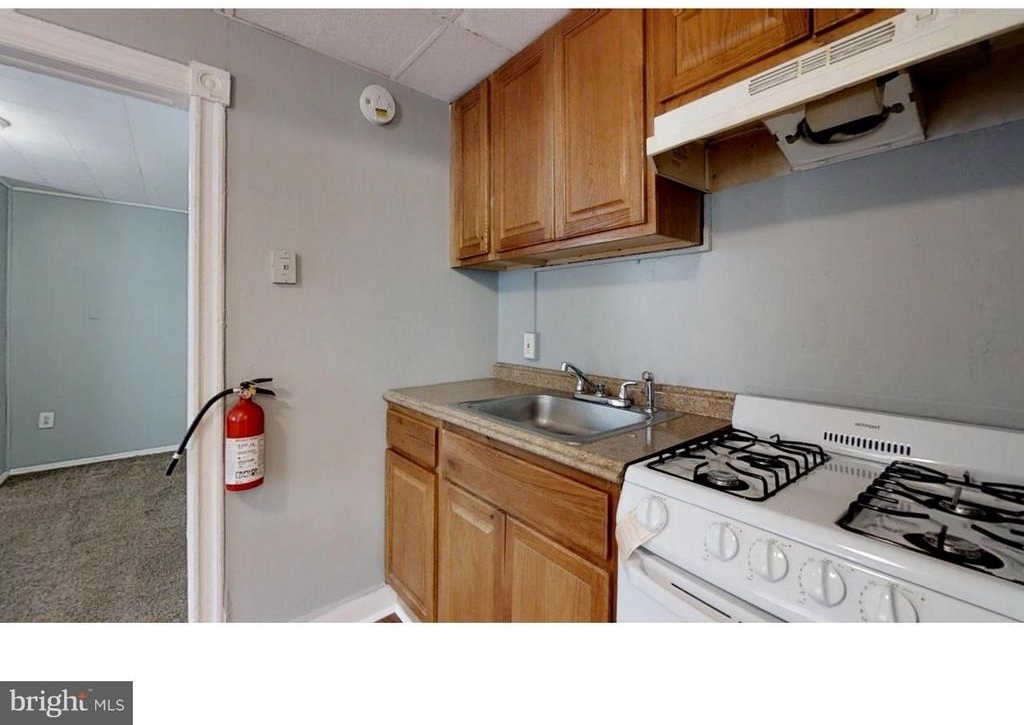 27 Pine Street - Photo 5