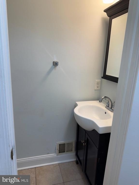 7431 Shady Glen Terrace - Photo 1
