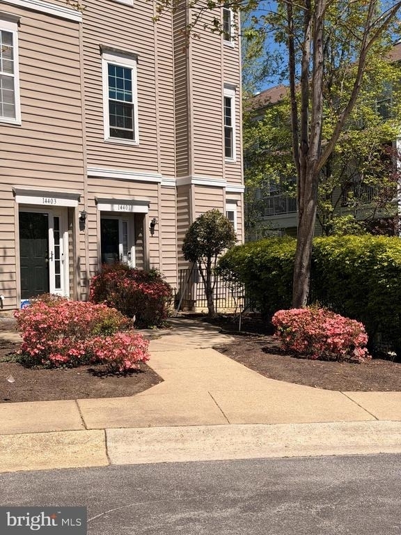 14401 Hampshire Hall Court - Photo 2