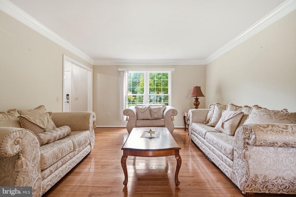 10205 Balsamwood Drive - Photo 4