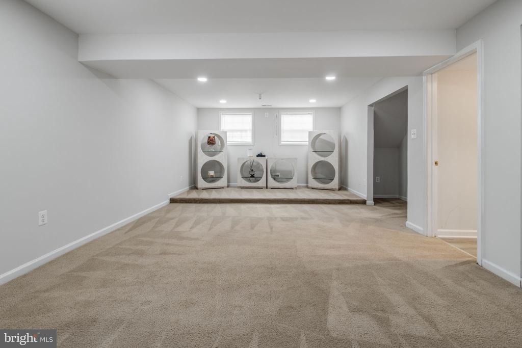 7602 Mezmer Lane - Photo 5