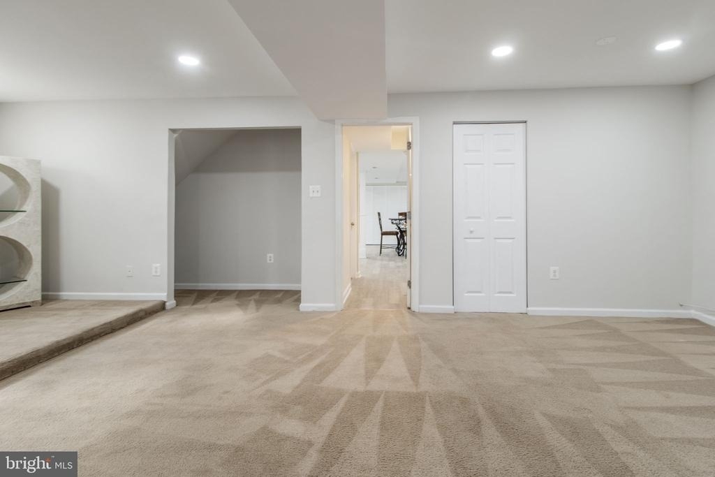 7602 Mezmer Lane - Photo 16