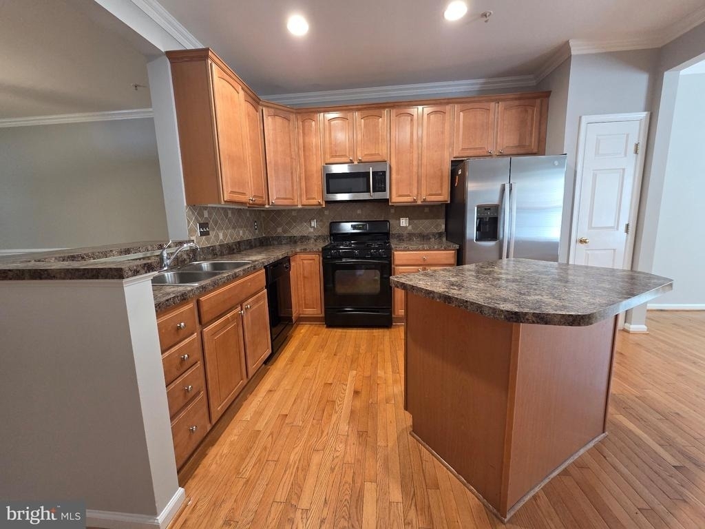 10410 Damascus Park Lane - Photo 5