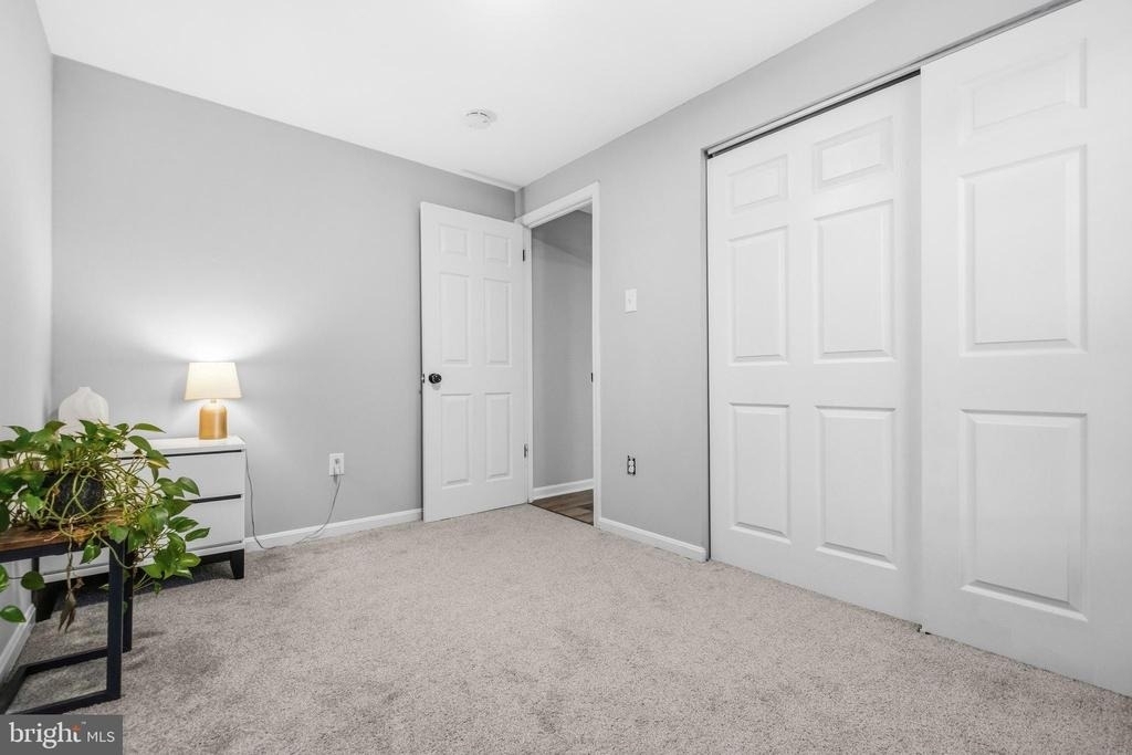17624 Lindstrom Court - Photo 5
