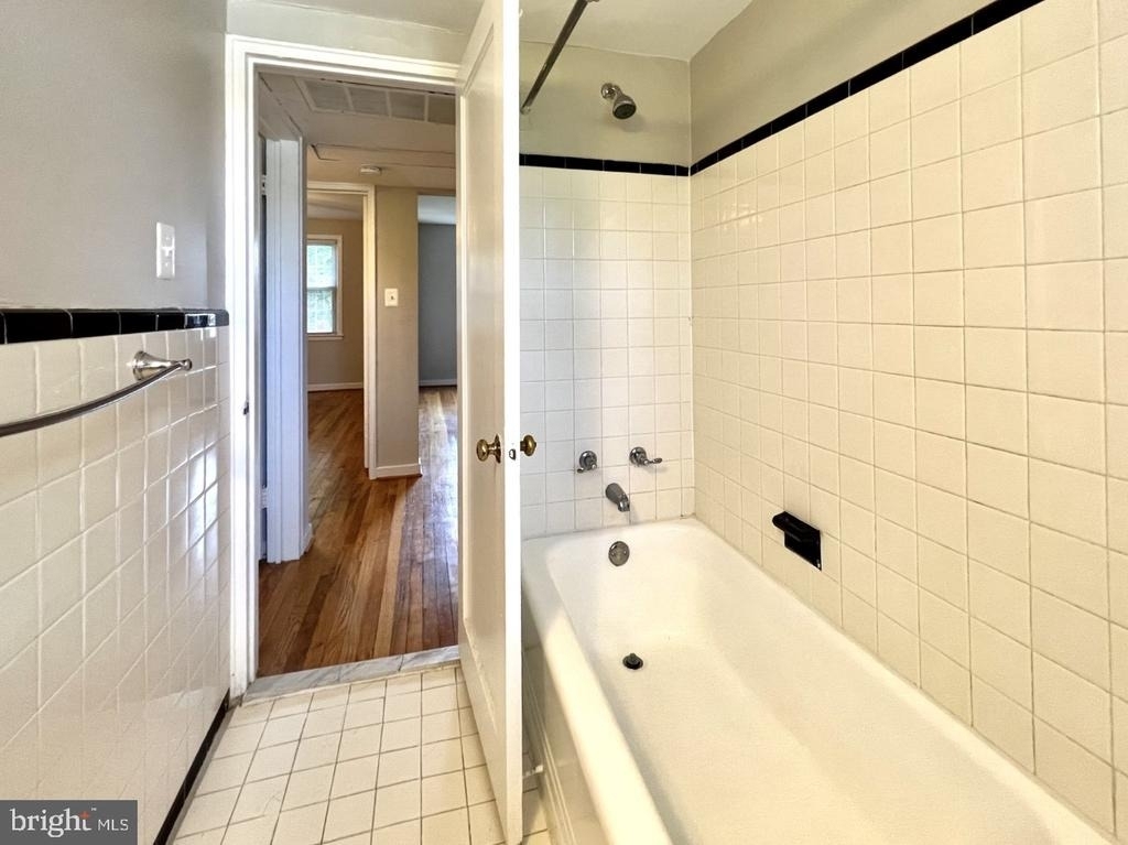 2207 Washington Avenue - Photo 8