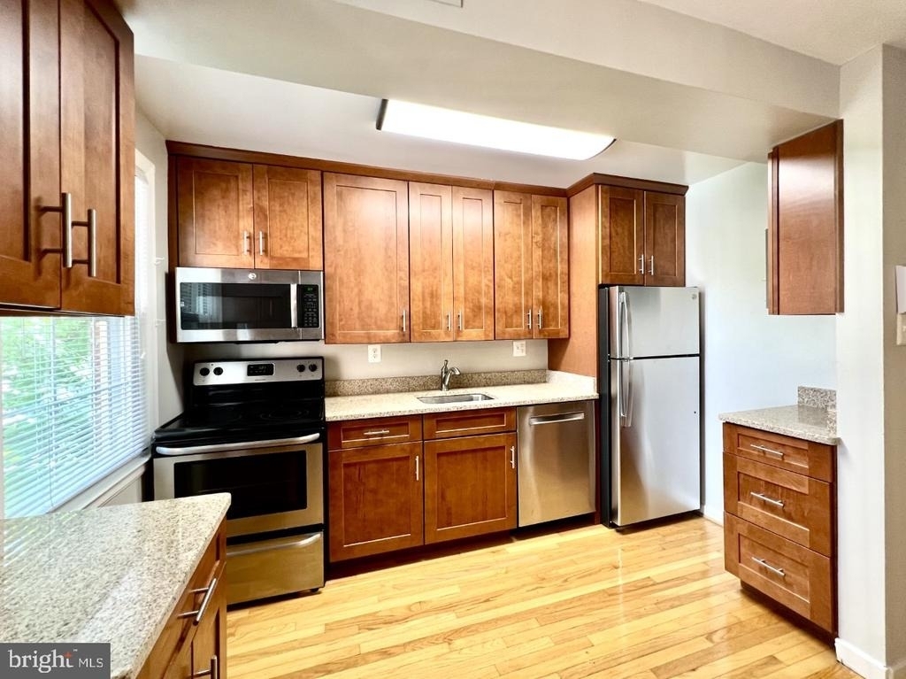 2207 Washington Avenue - Photo 1