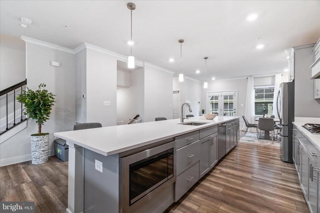 1309 Crampton Place - Photo 5