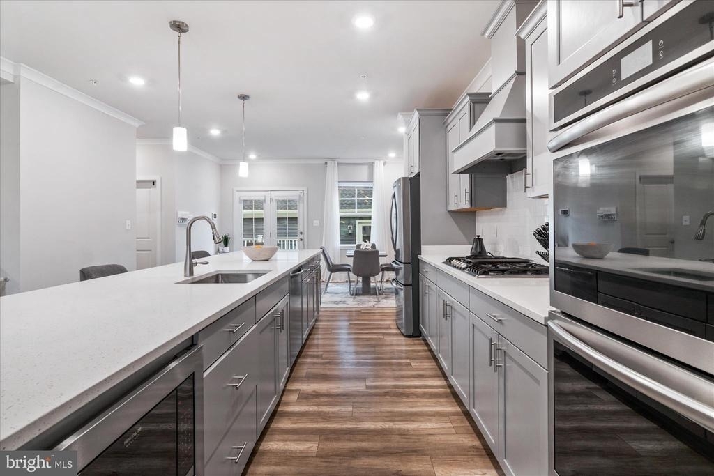1309 Crampton Place - Photo 3