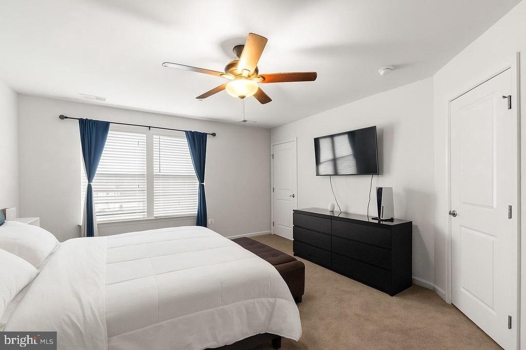 5758 Barts Way - Photo 9