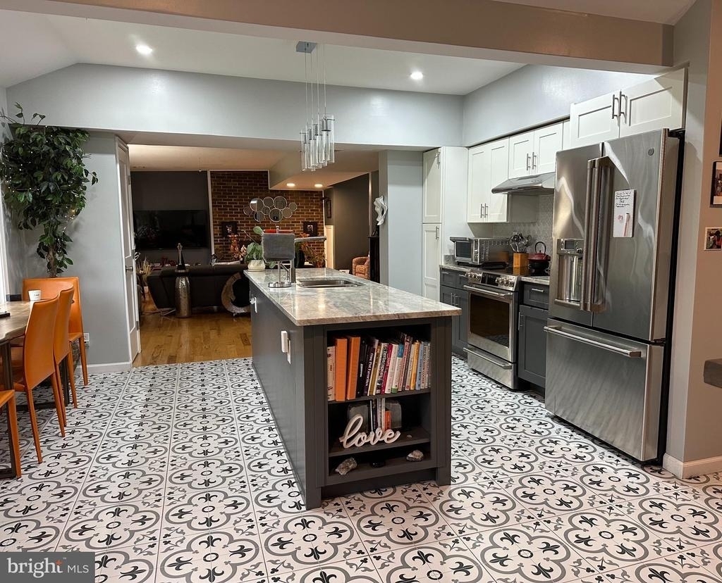 2485 Fenwick Circle - Photo 3
