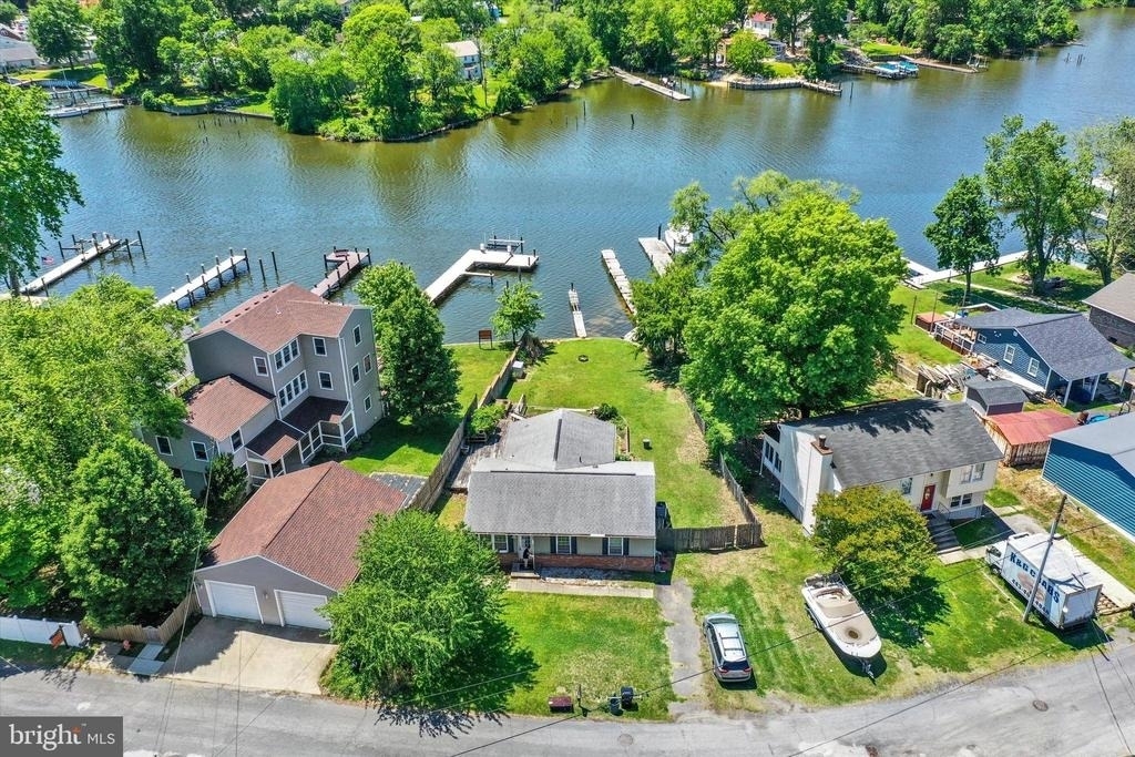 8027 Shore Road - Photo 37