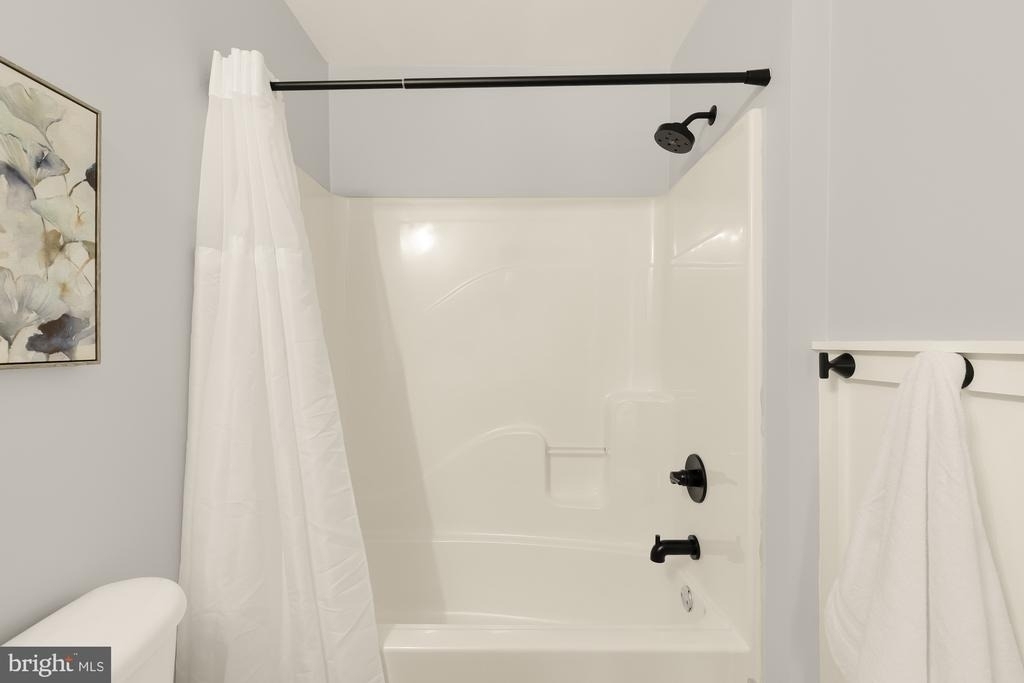 1831 Clarke Boulevard - Photo 32