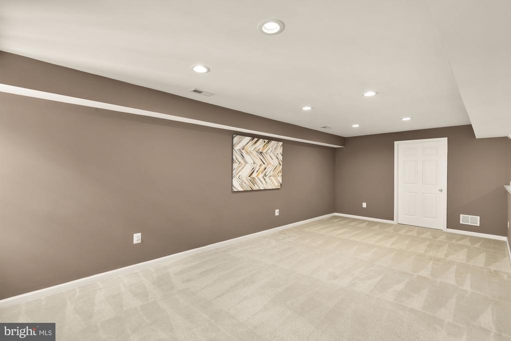 1831 Clarke Boulevard - Photo 39