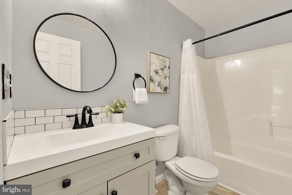 1831 Clarke Boulevard - Photo 33