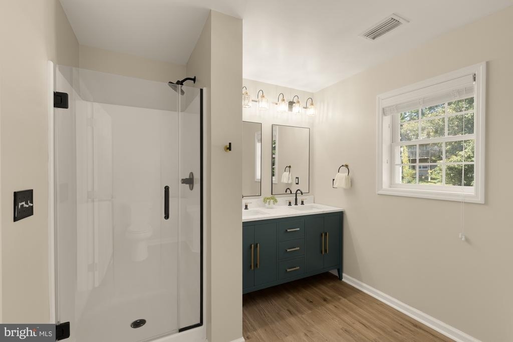 1831 Clarke Boulevard - Photo 30