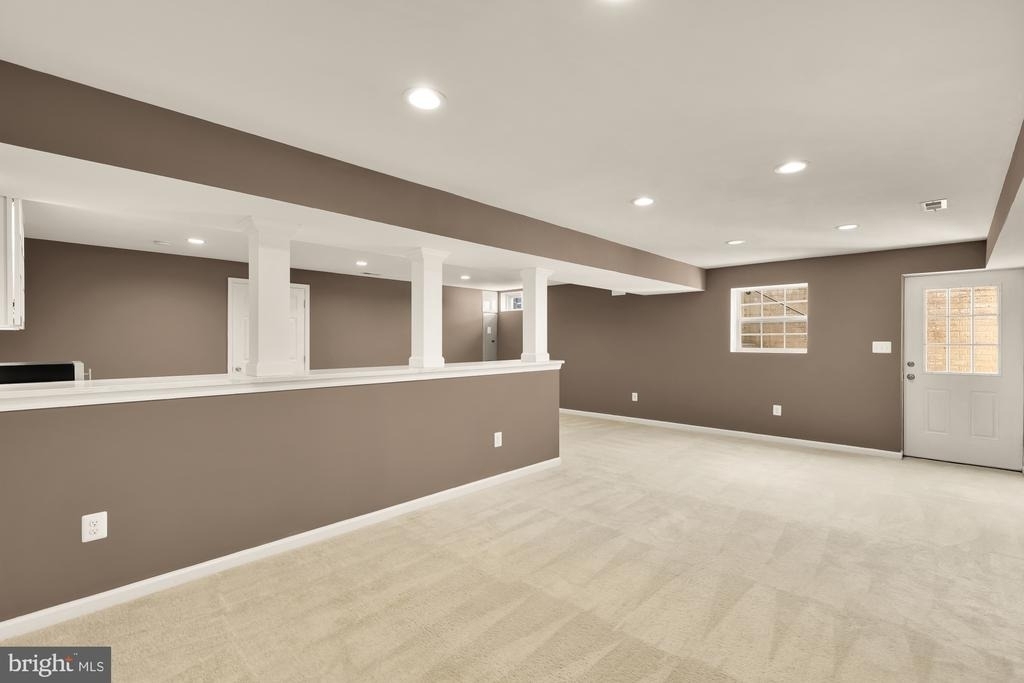 1831 Clarke Boulevard - Photo 40