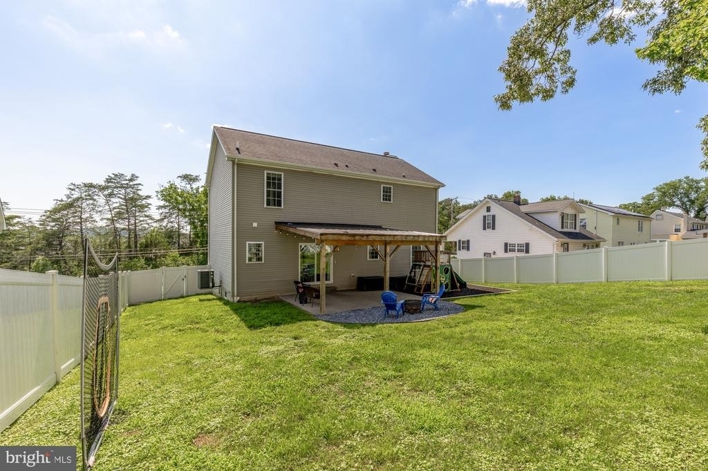 1831 Clarke Boulevard - Photo 48
