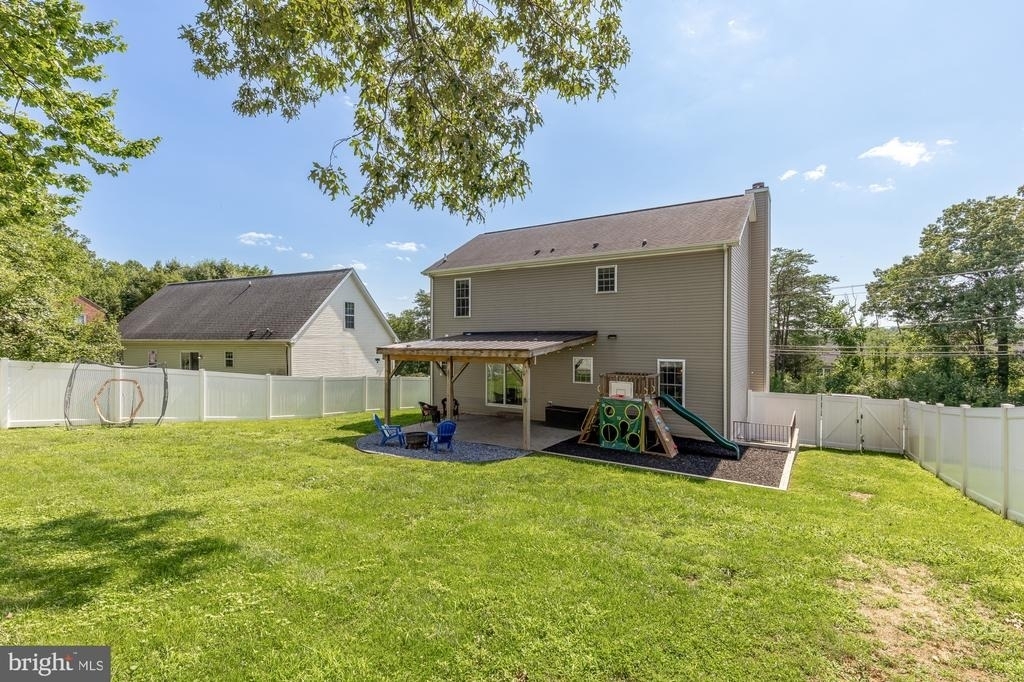1831 Clarke Boulevard - Photo 46