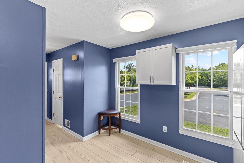 5411 Castlestone Drive - Photo 9