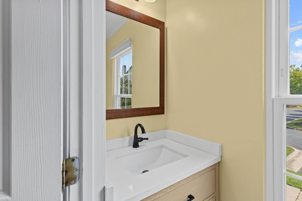5411 Castlestone Drive - Photo 10