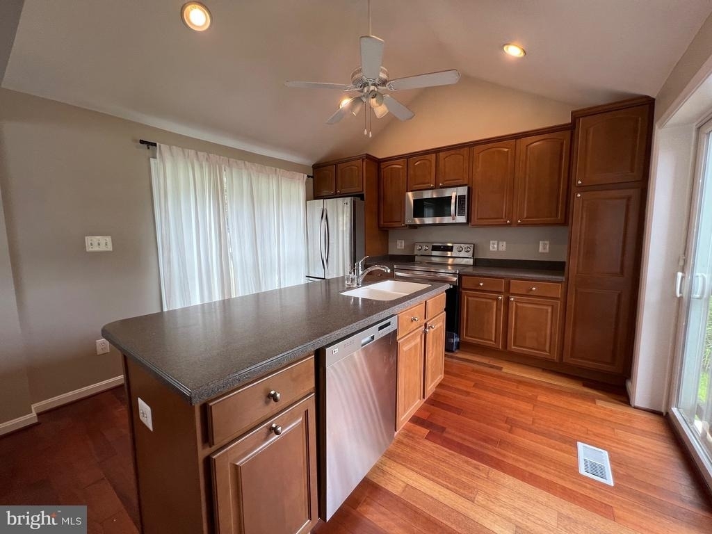 504 Walnut Drive - Photo 10