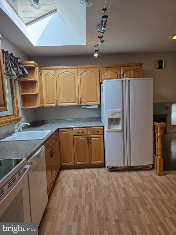 812 Leeds Lane - Photo 20