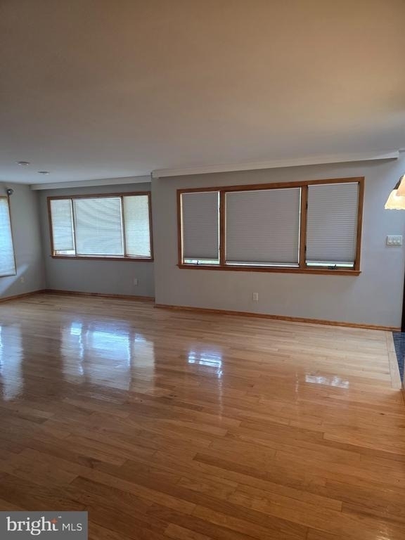 812 Leeds Lane - Photo 6